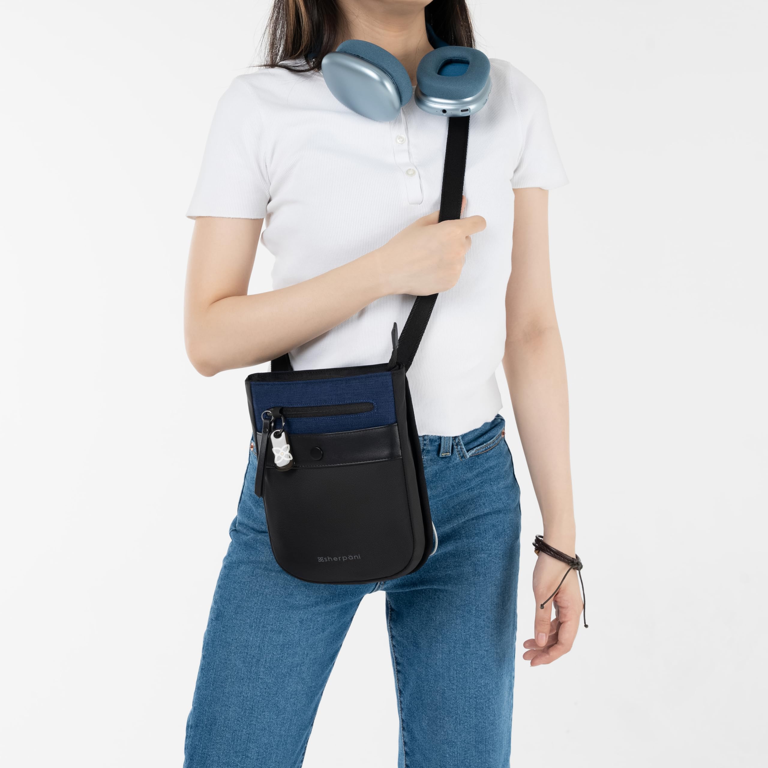 Indigo