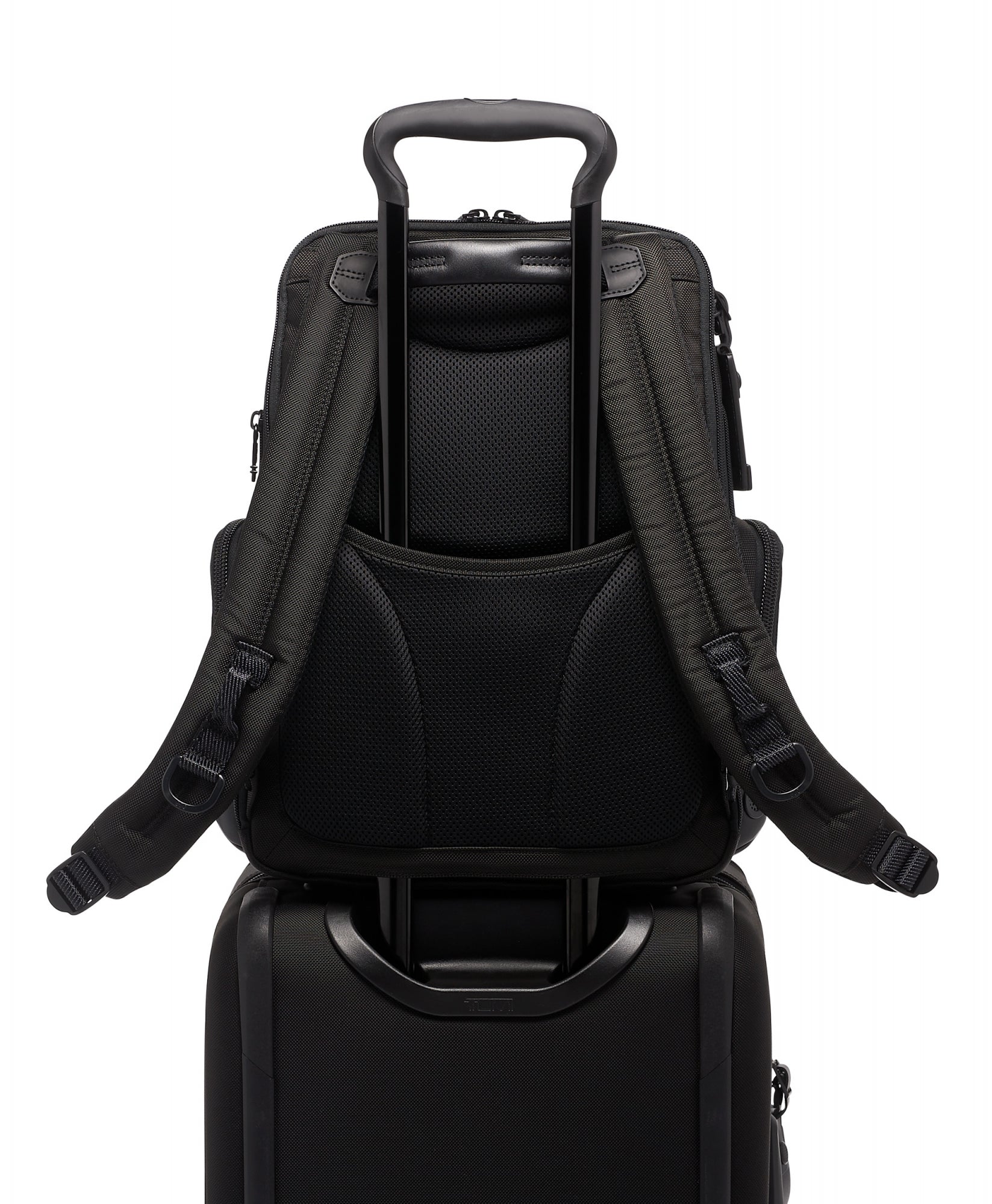 Tumi alpha deals bravo nathan