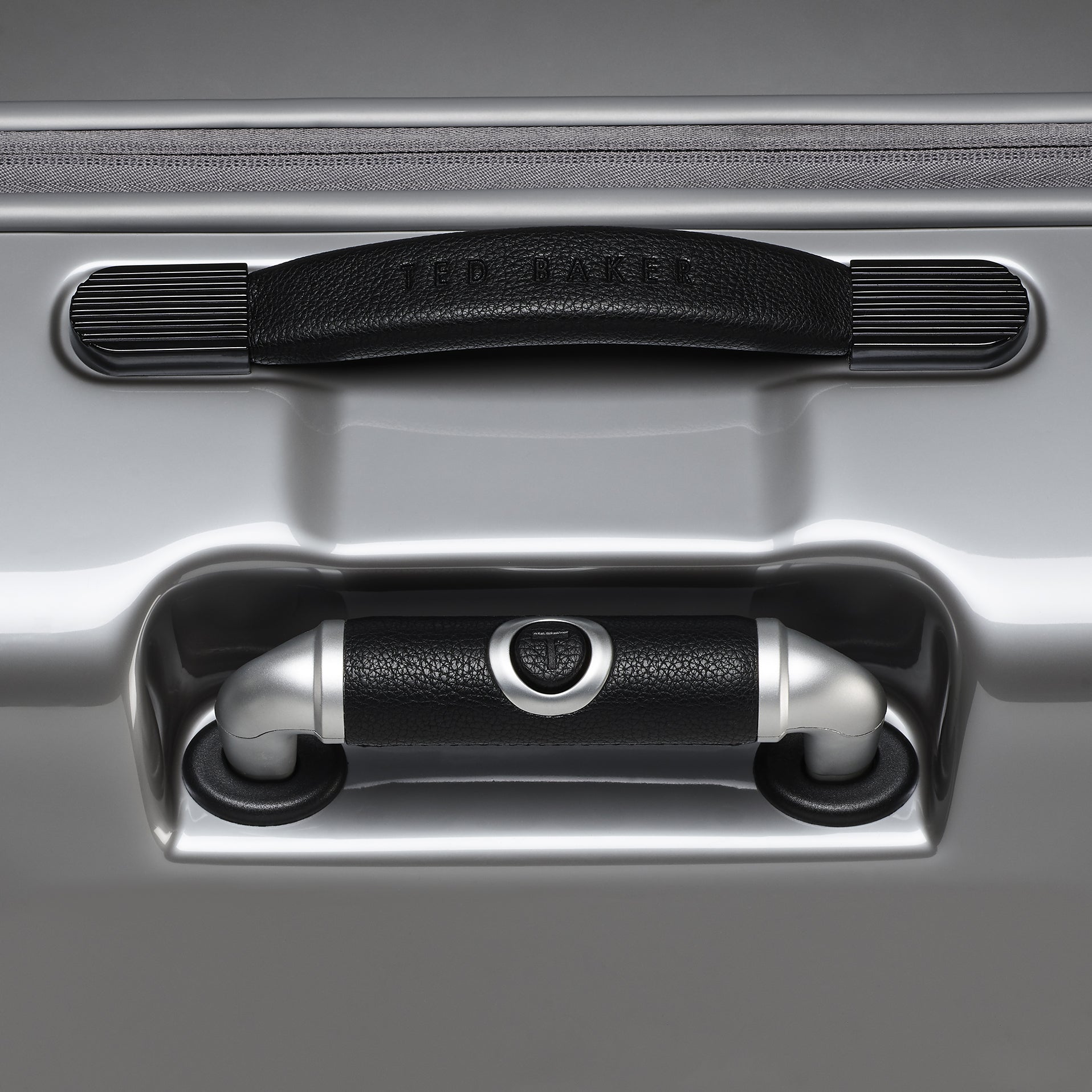 New World Mono / Carry-On