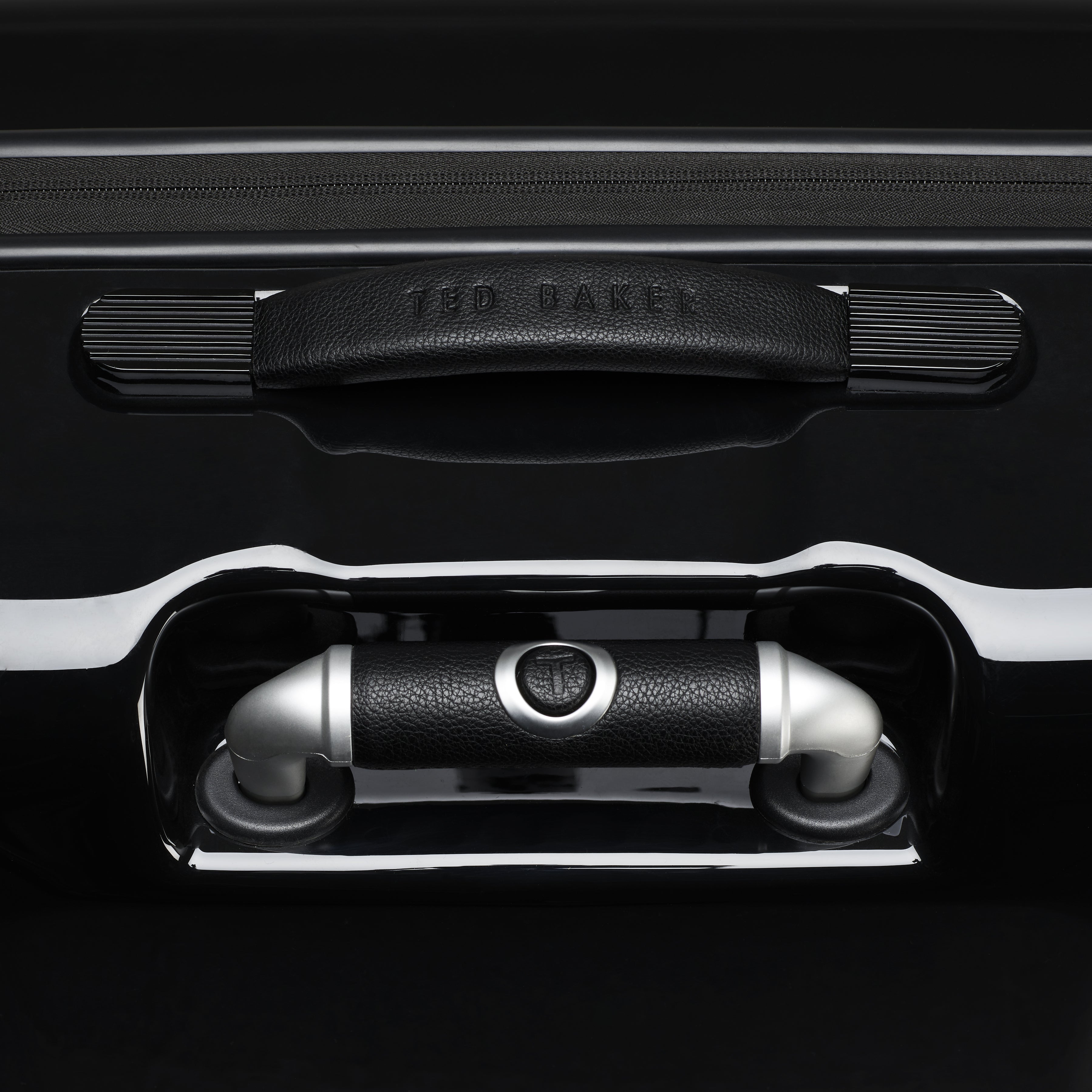 Zebra / Carry-On