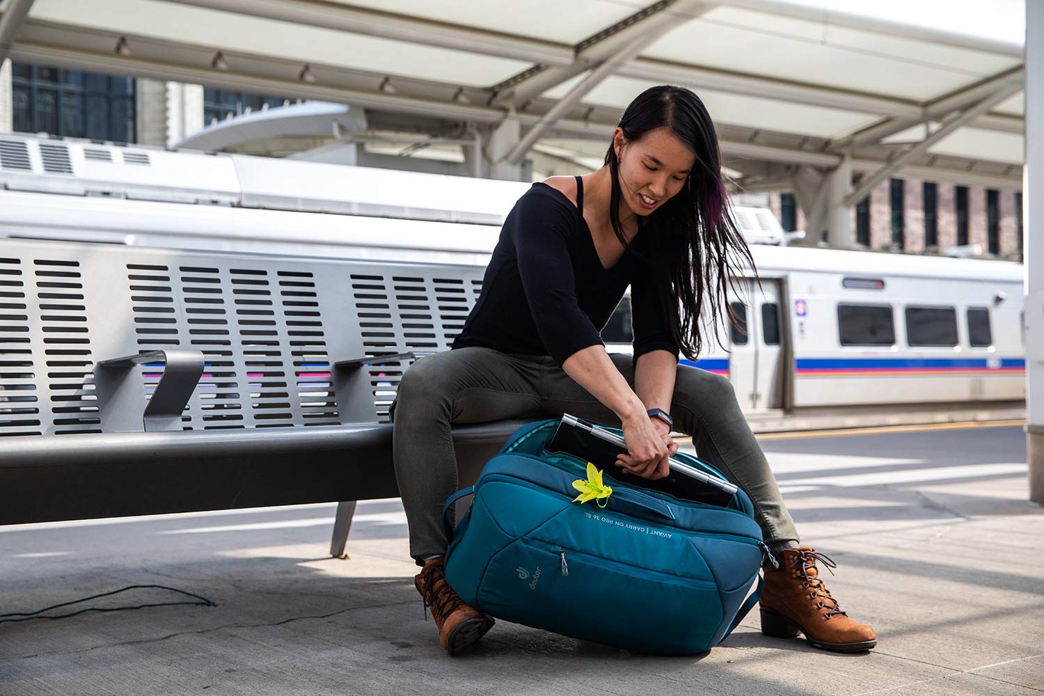 Deuter Aviant Carry On Pro 36 SL - Thumbnail 3