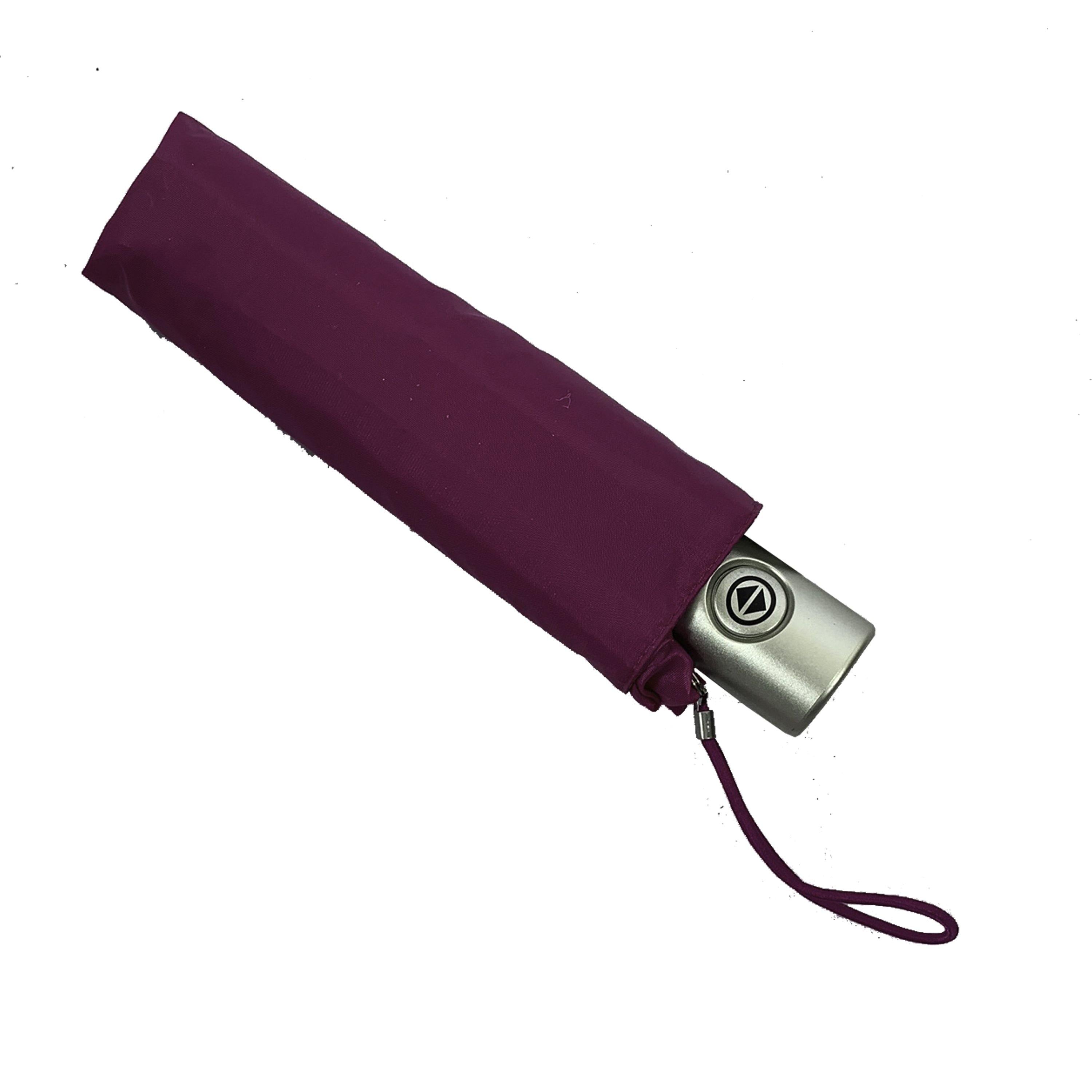 Magenta
